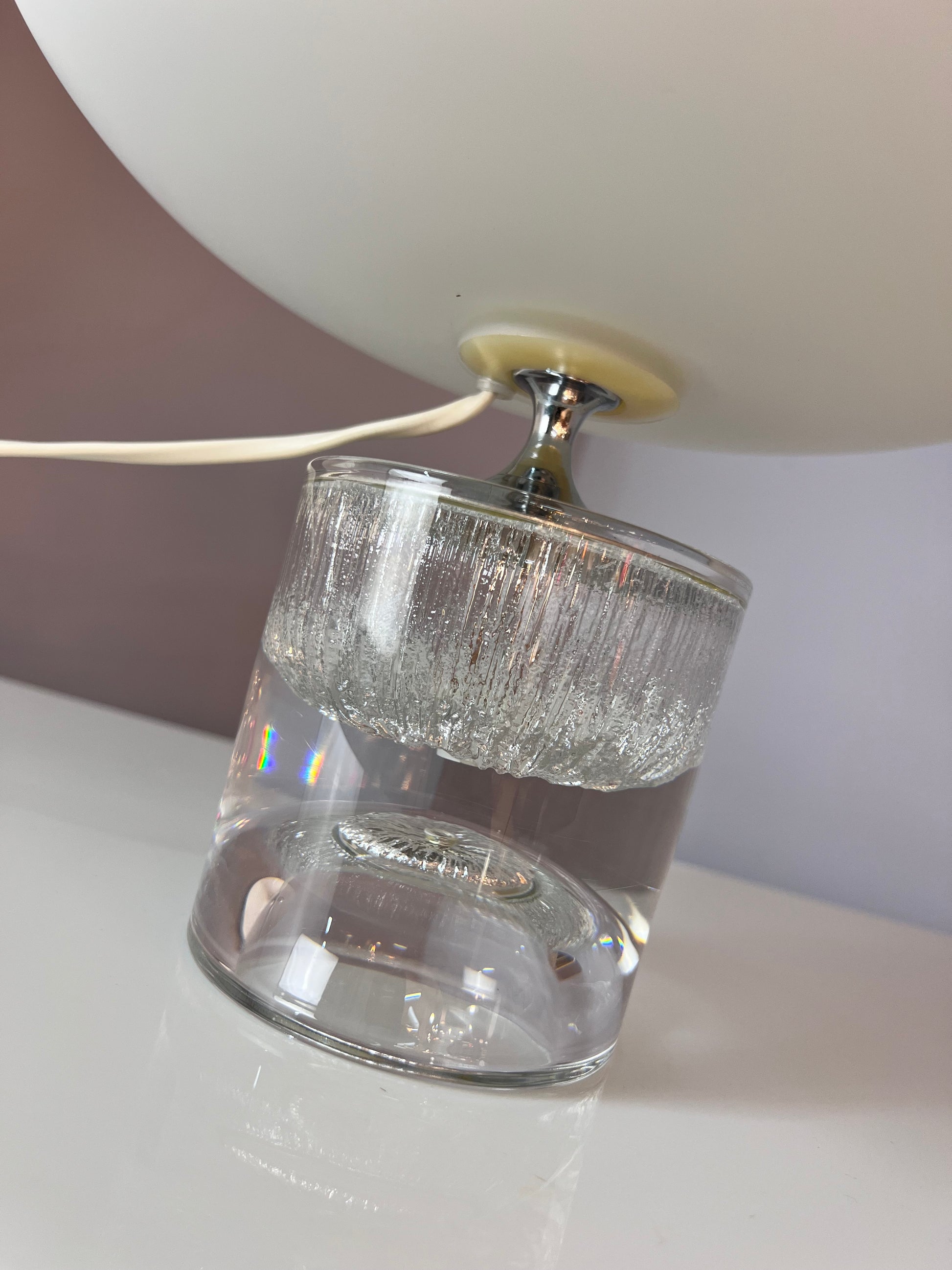 Tischlampe weiß Glas von Daum Nancy