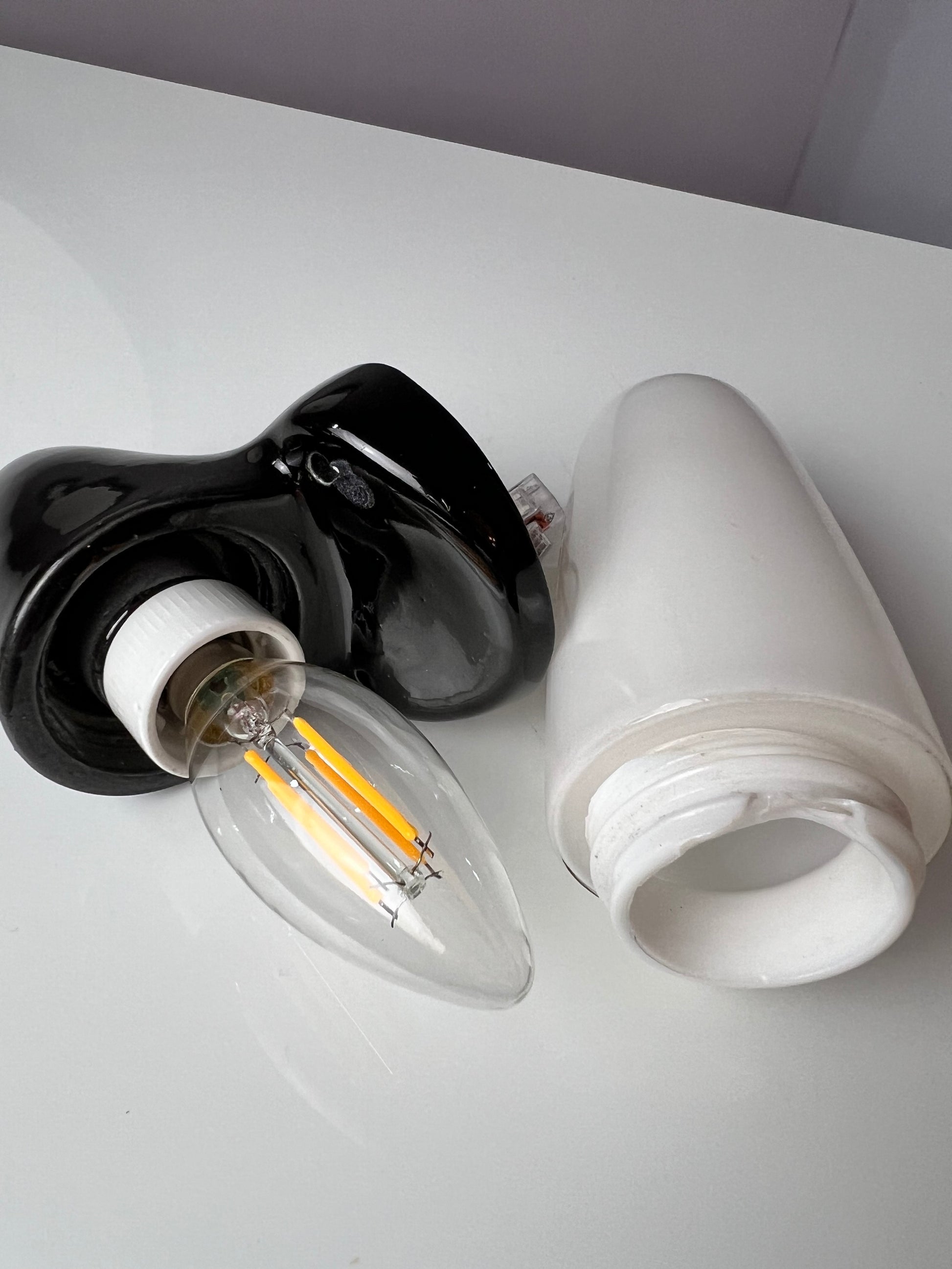 Wandlampe Model 6065 schwarz von Wilhelm Wagenfeld für Lindner