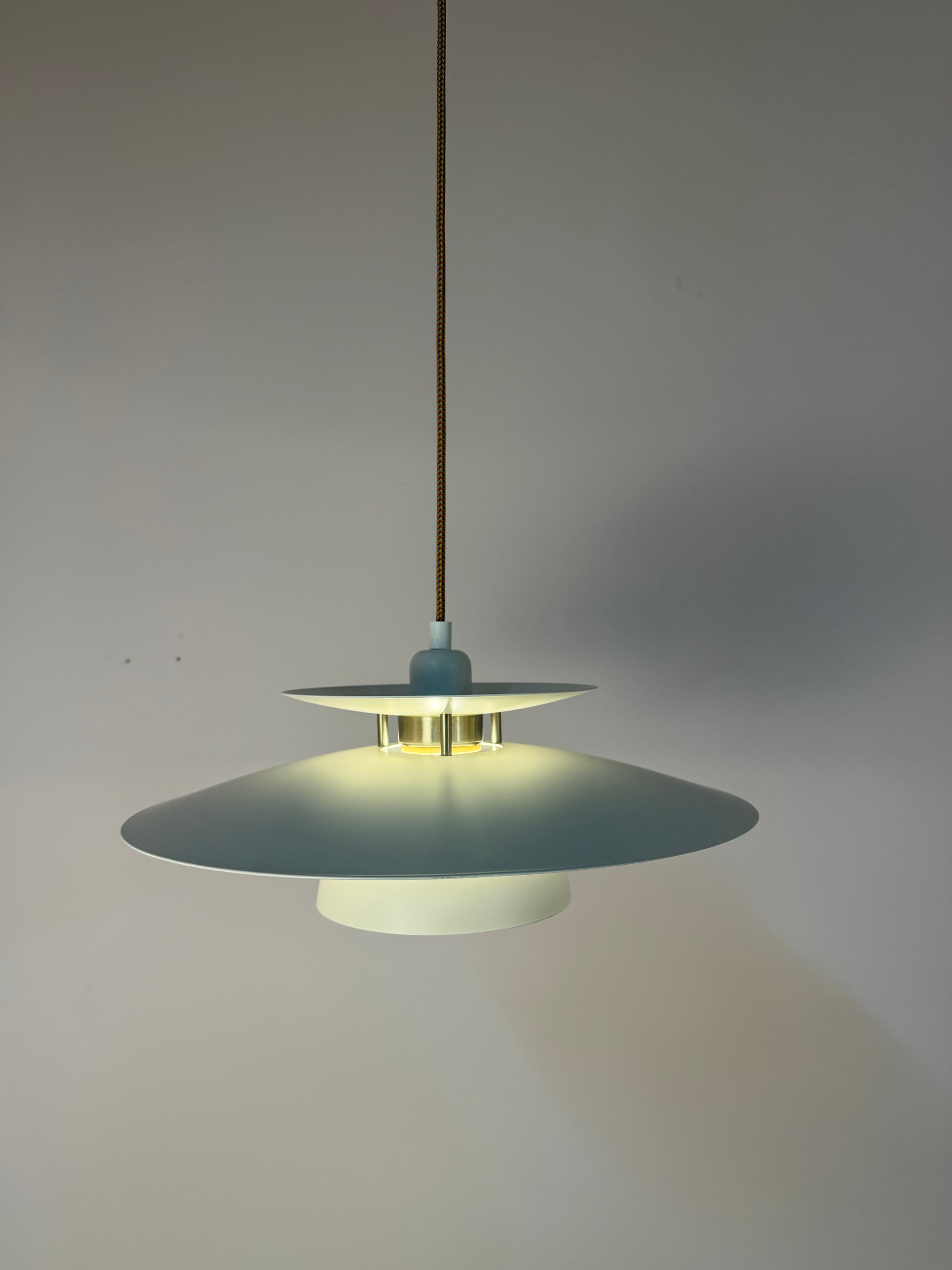 Lamellenlampe Typ 4450 weiß von Lyfa