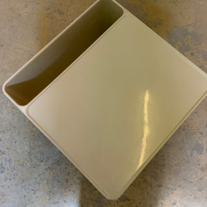 Nachtschrank / Beistelltisch weiß auf Rollen von OPAL Möbel