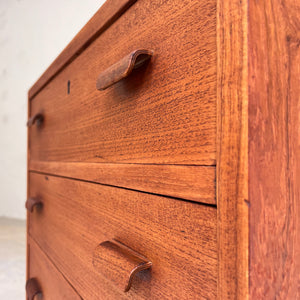 Kommode Teak mit Schloss aus Dänemark