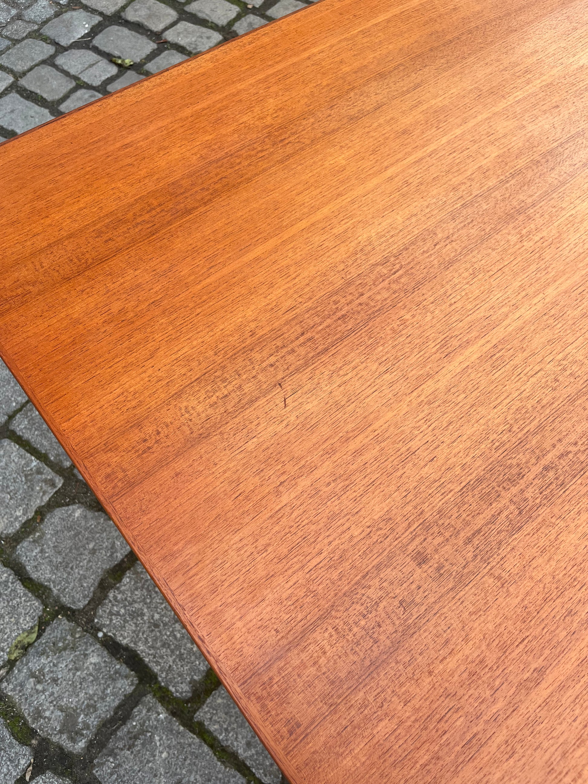 Esstisch Teak & Eiche ausziehbar aus Dänemark