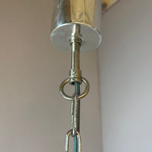 Kronleuchter weiß silber mit Glasscheiben