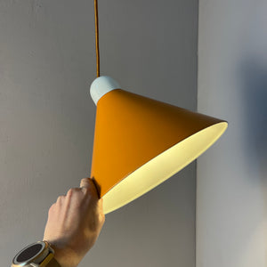 Hängelampe orange aus Dänemark