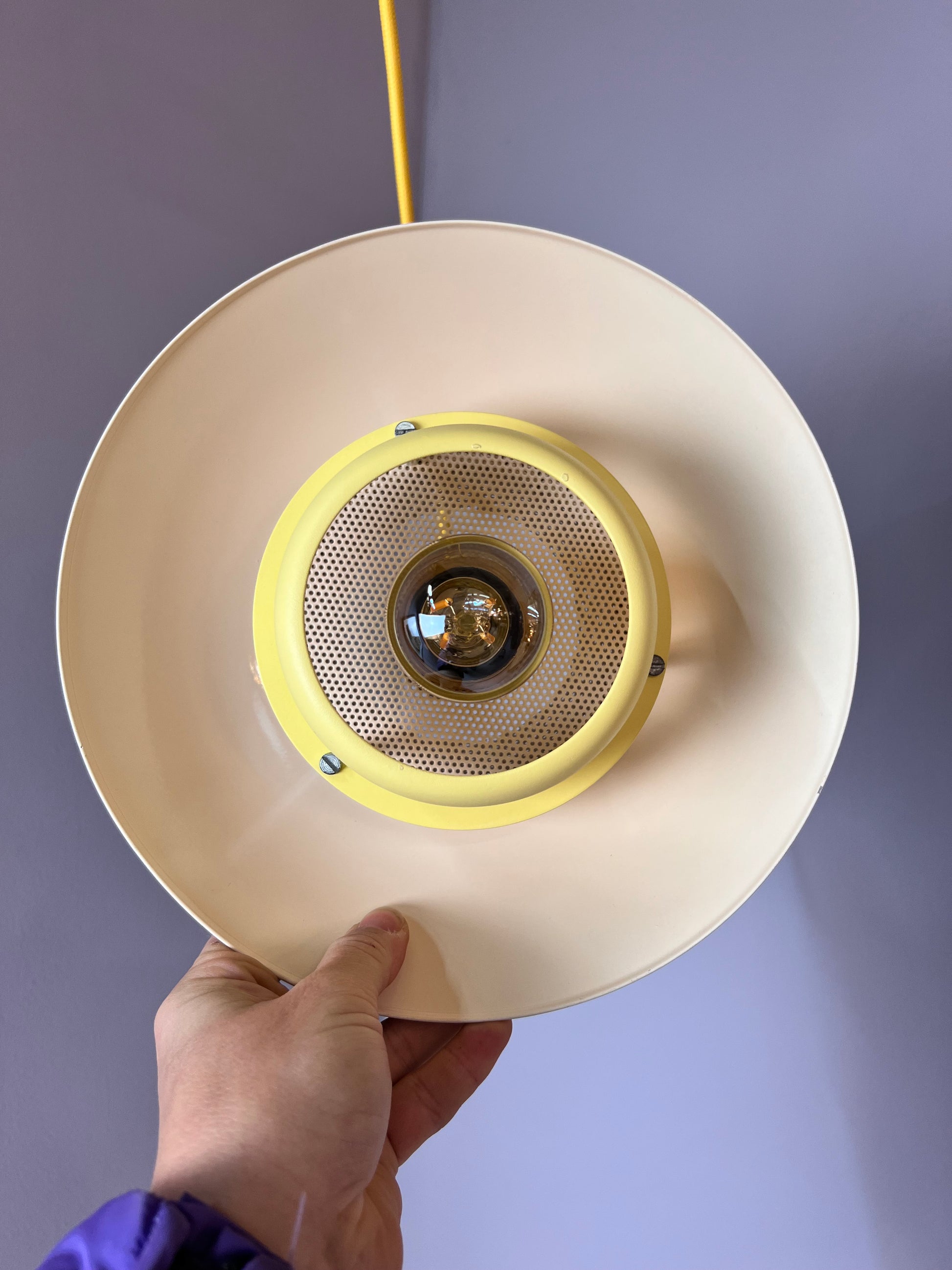 Lamellenlampe neu lackiert gelb creme