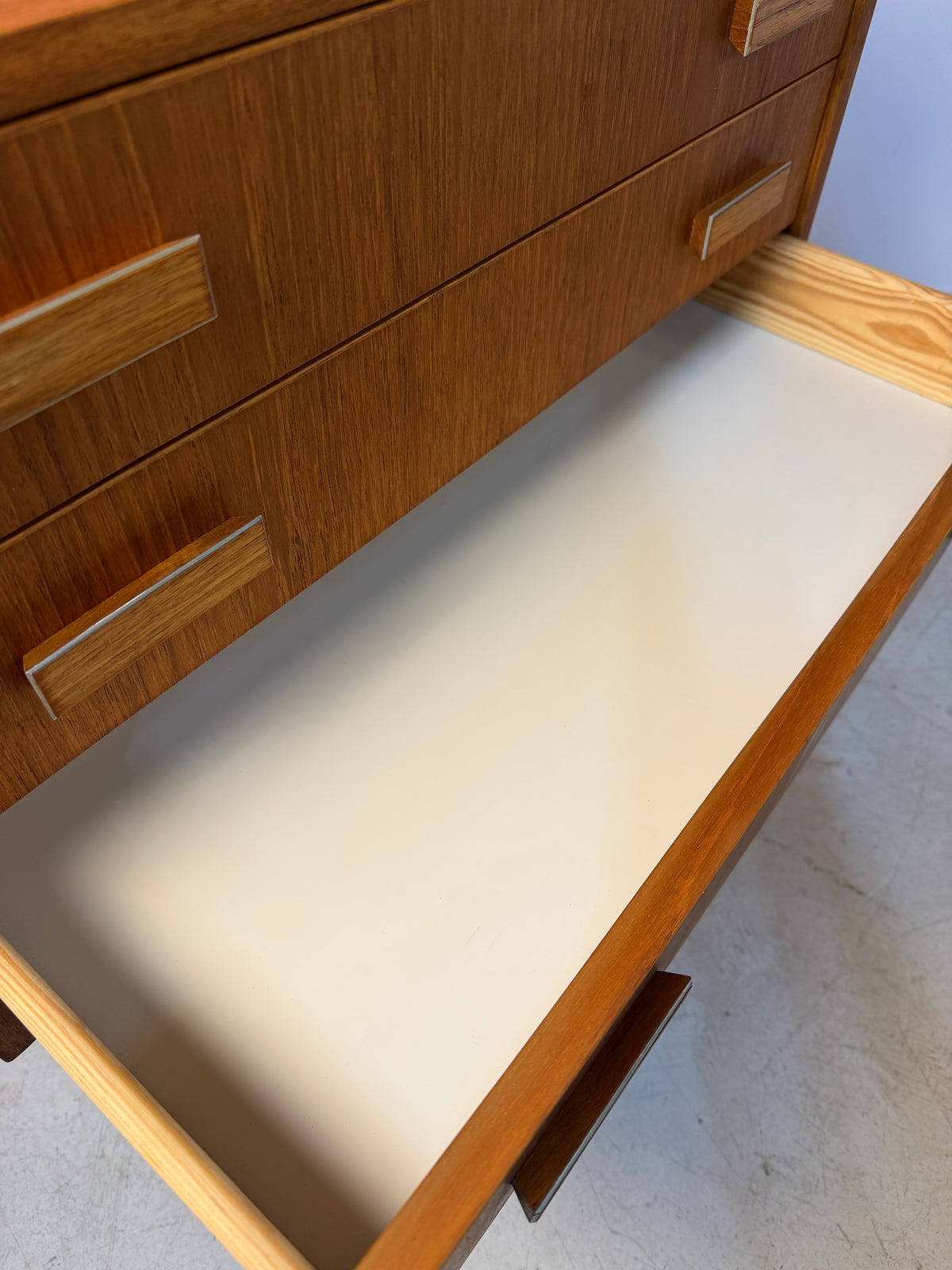 Kleine Kommode Teak von Ejsing Møbelfabrik