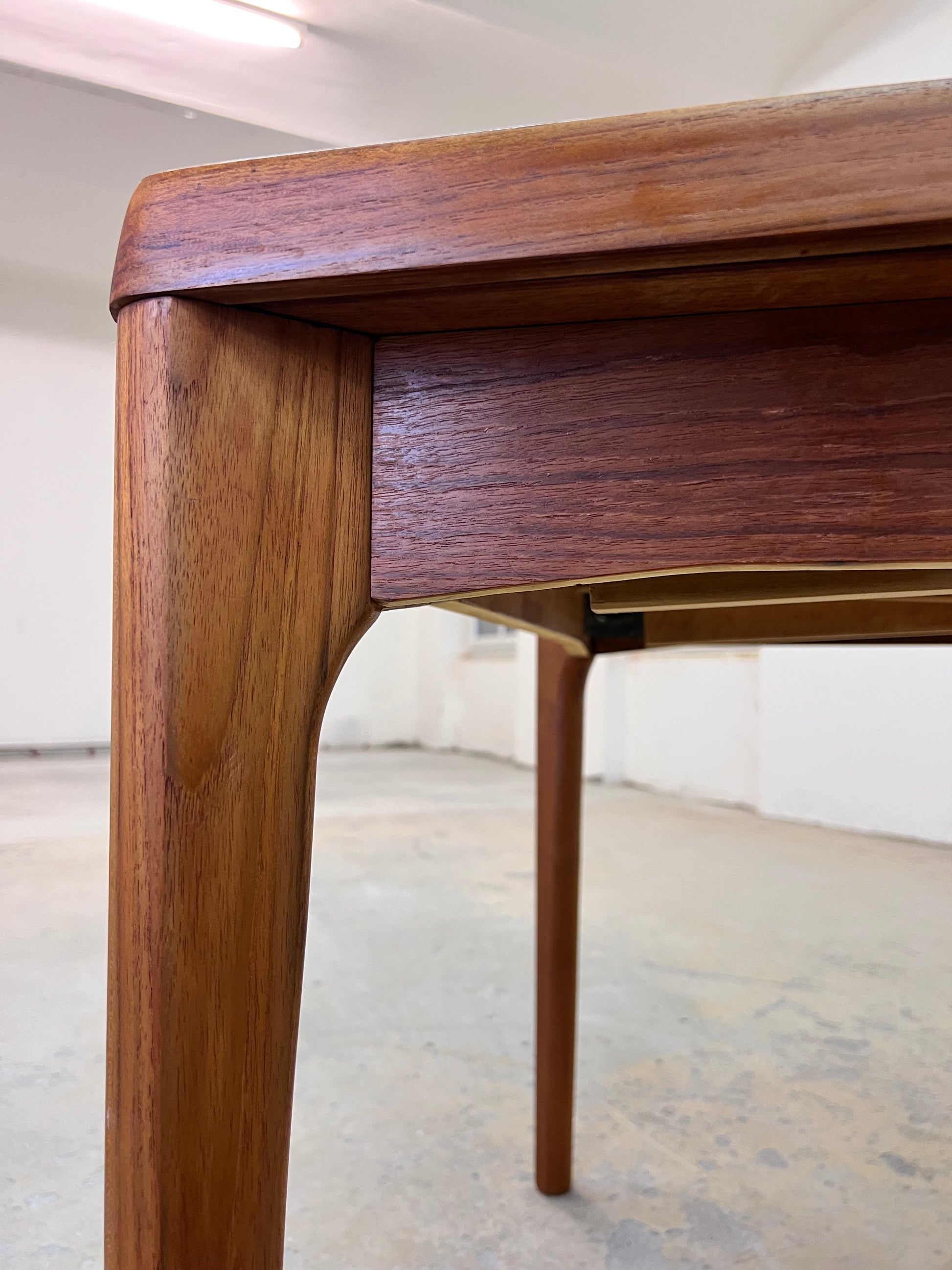 Ausziehbarer Esstisch Teak von Henning Kjærnulf