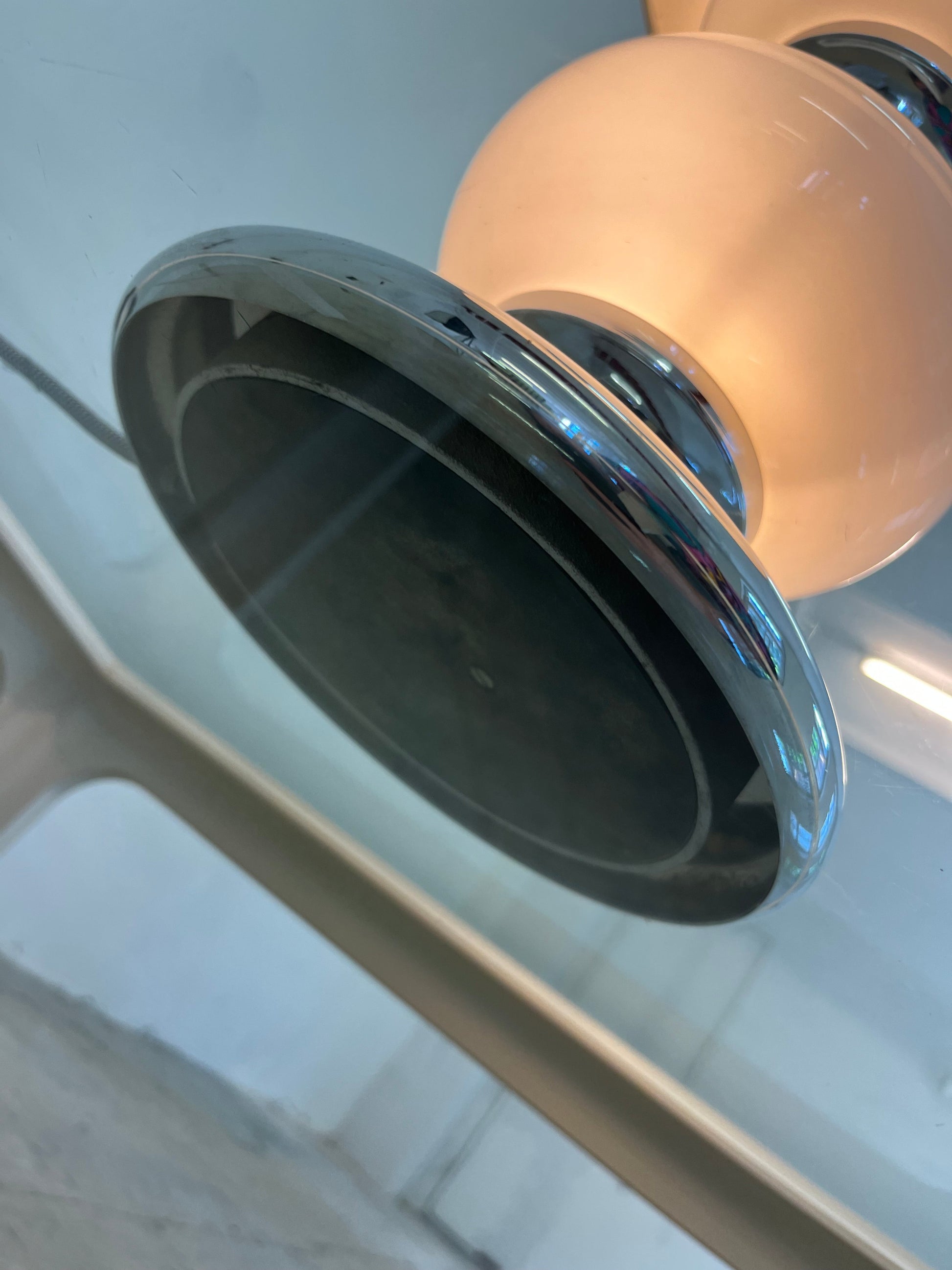 Tischlampe weiß Chrom Glas von Sölken