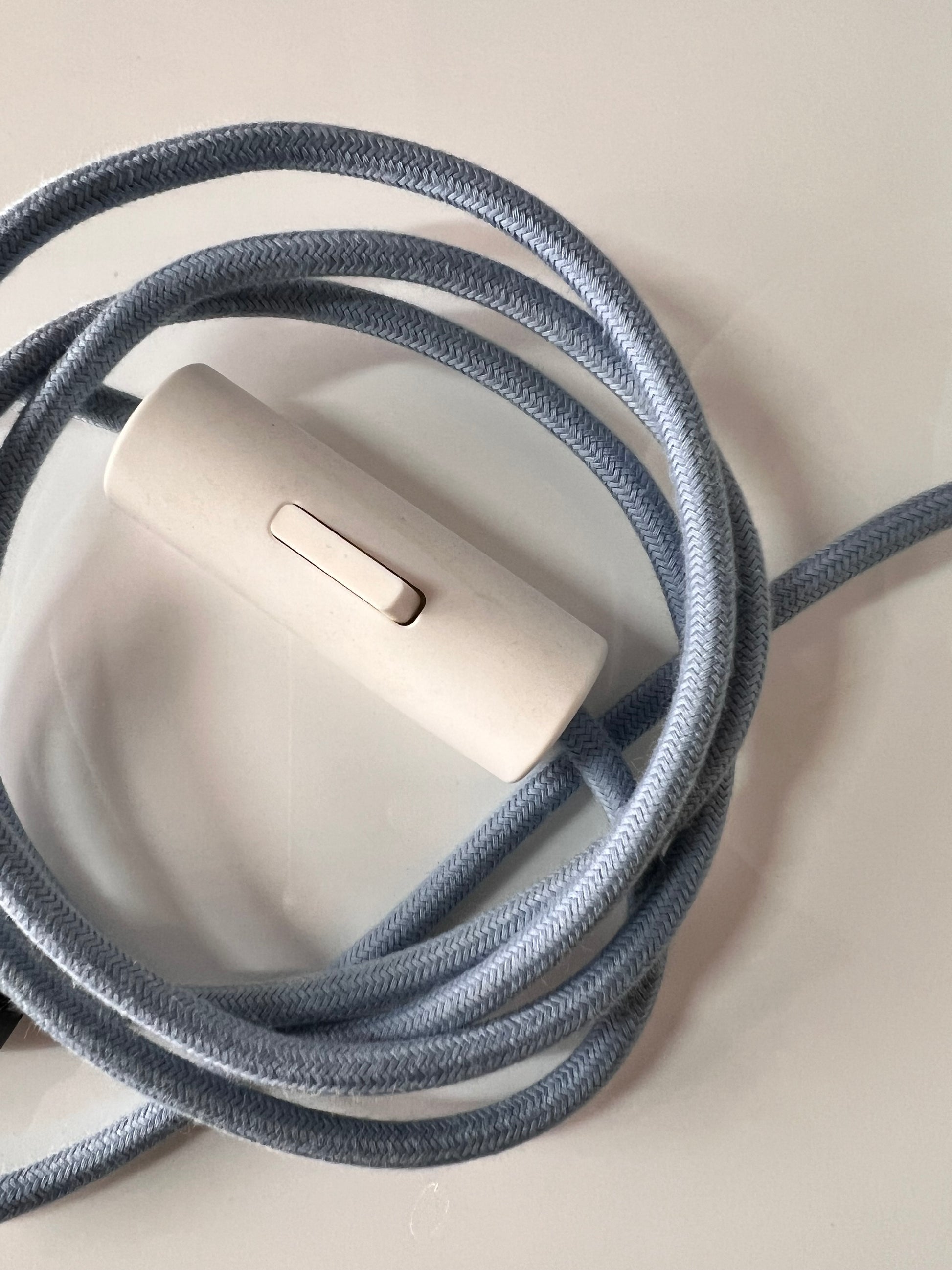 Mushroom Tischlampe weiß von Glashütte Limburg