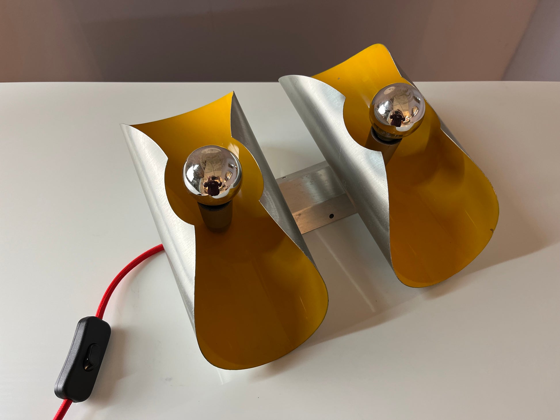 Wandlampe gelb silber von Massive