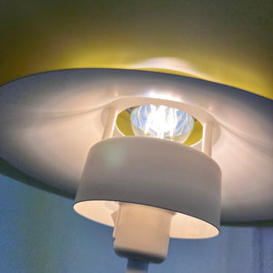 Stehlampe Typ 854 neu lackiert von Horn