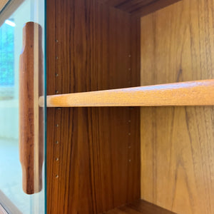 Sideboard Vitrine Teak mit Chromfüßen von Dyrlund