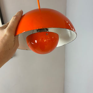 Hängelampe Flowerpot VP1 orange Emaille von Verner Panton für Louis Poulsen