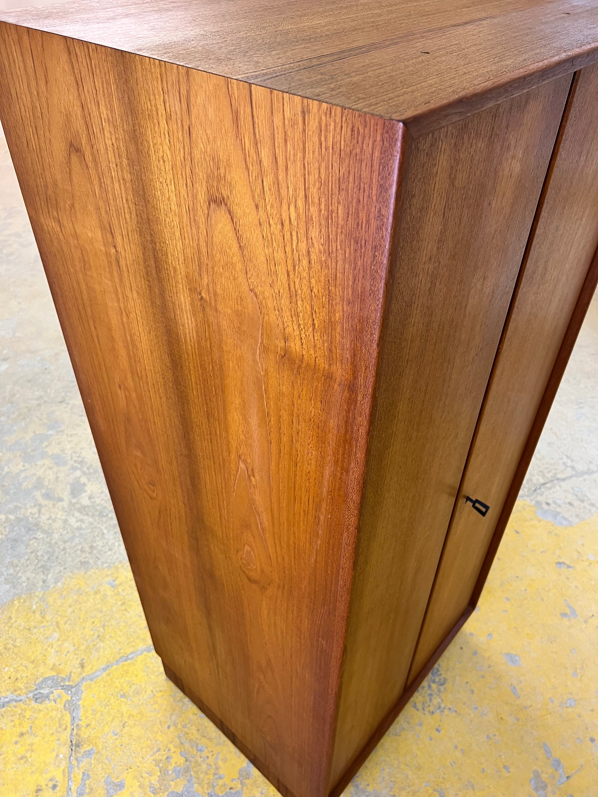 Kleiderschrank Typ 2994 Teak von rt Möbel