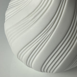 Vase 0216 Biskuitporzellan von Manfred Frey für Kaiser
