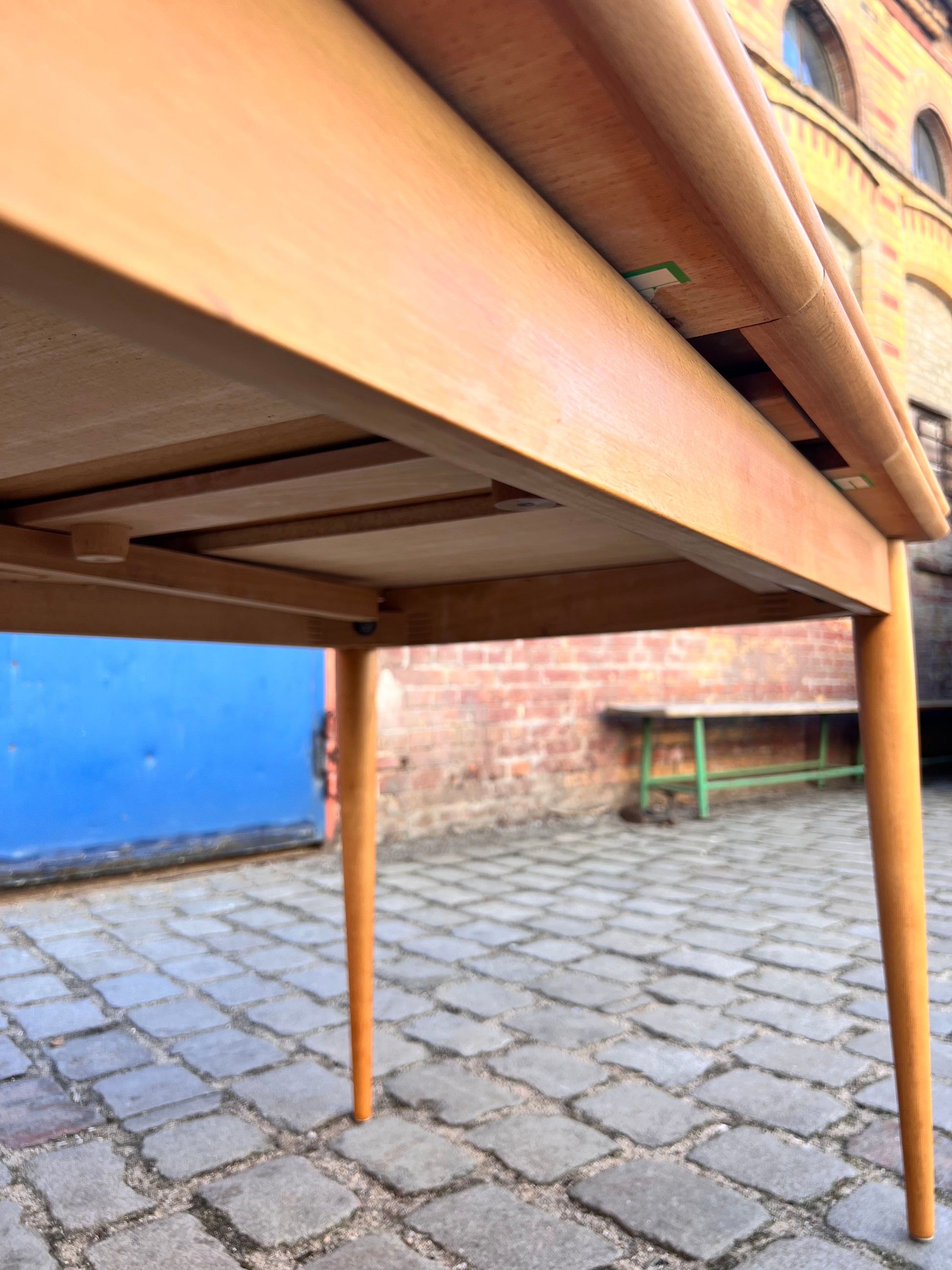 Ausziehbarer Esstisch Buche von Alma Tische