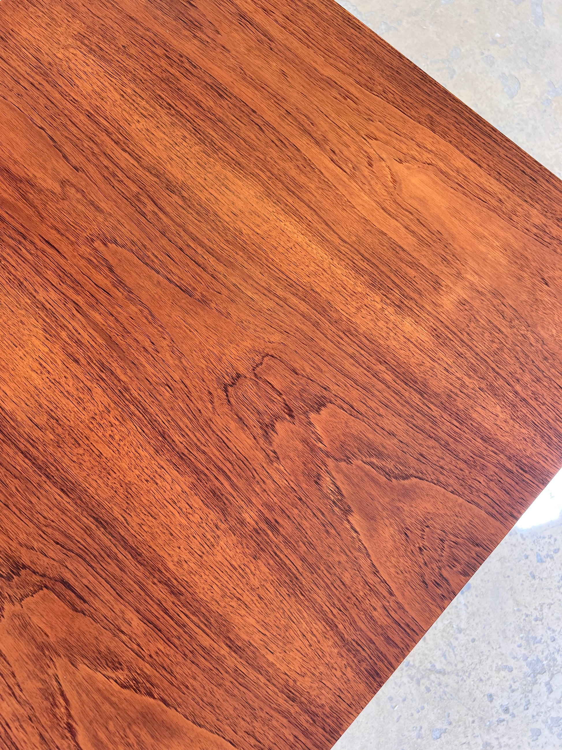 Quadratischer Esstisch Teak mit original Hairpinlegs