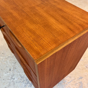 Kommode Teak mit Schloss aus Dänemark
