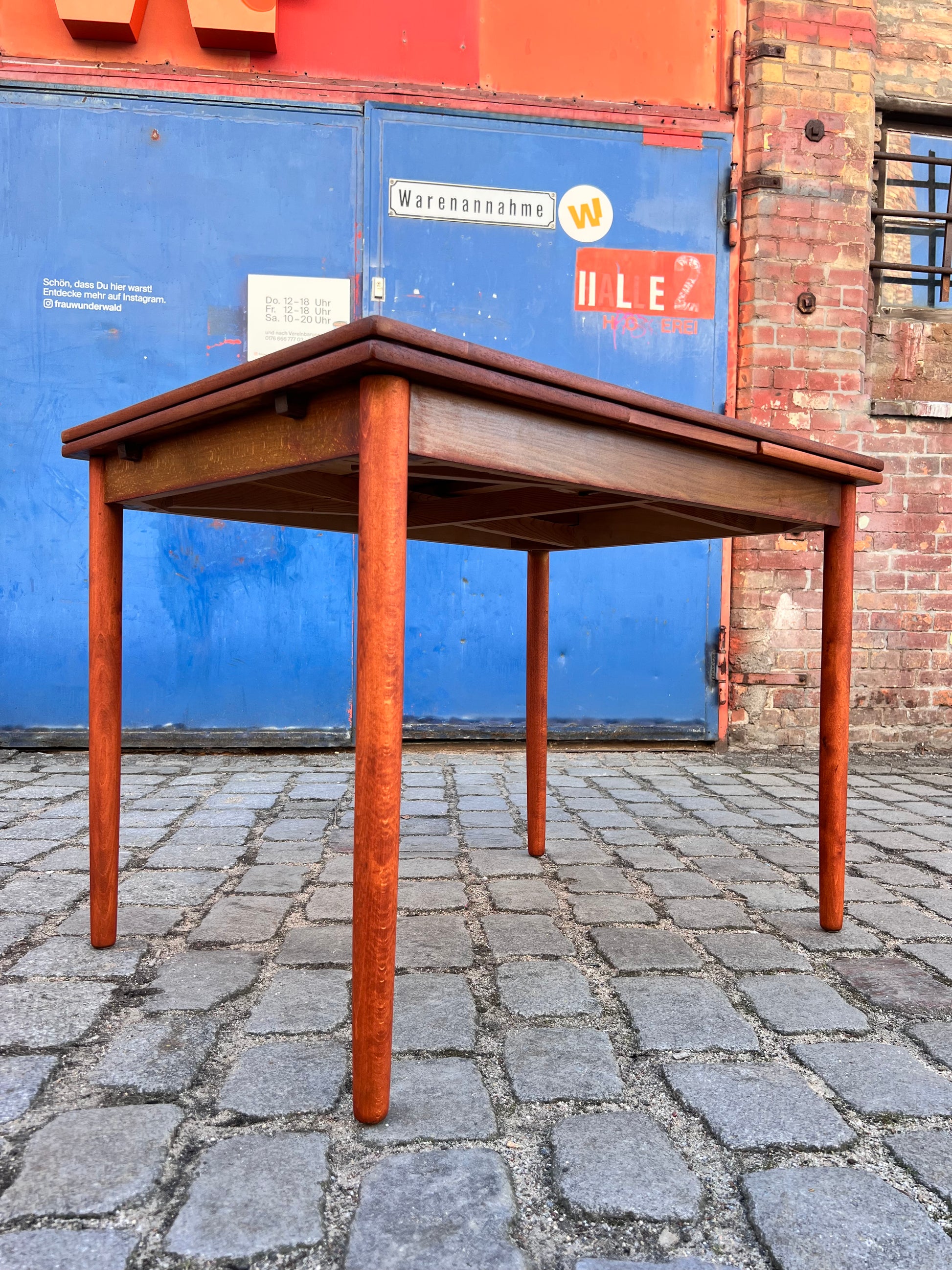 Kleiner ausziehbarer Esstisch Teak aus Dänemark