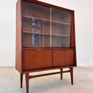Vitrine Teak mit Klappfächern aus Deutschland
