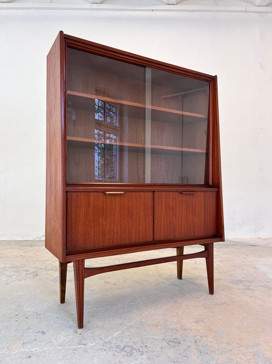 Vitrine Teak mit Klappfächern aus Deutschland