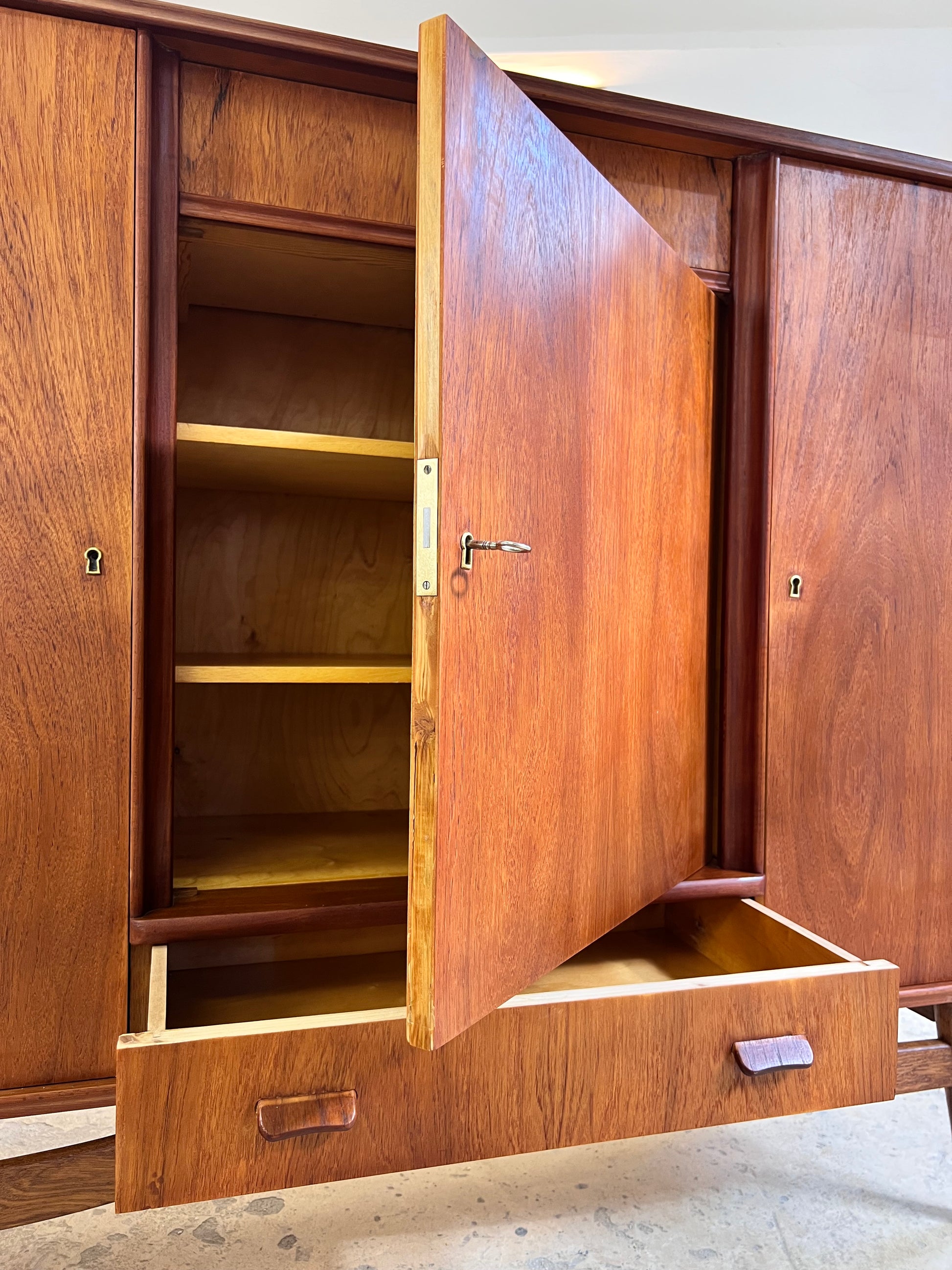 Highboard Teak aus Dänemark