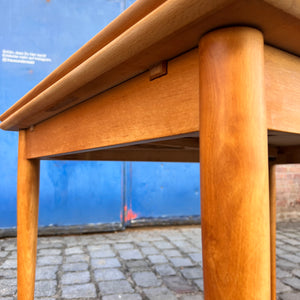 Ausziehbarer Esstisch Buche von Alma Tische