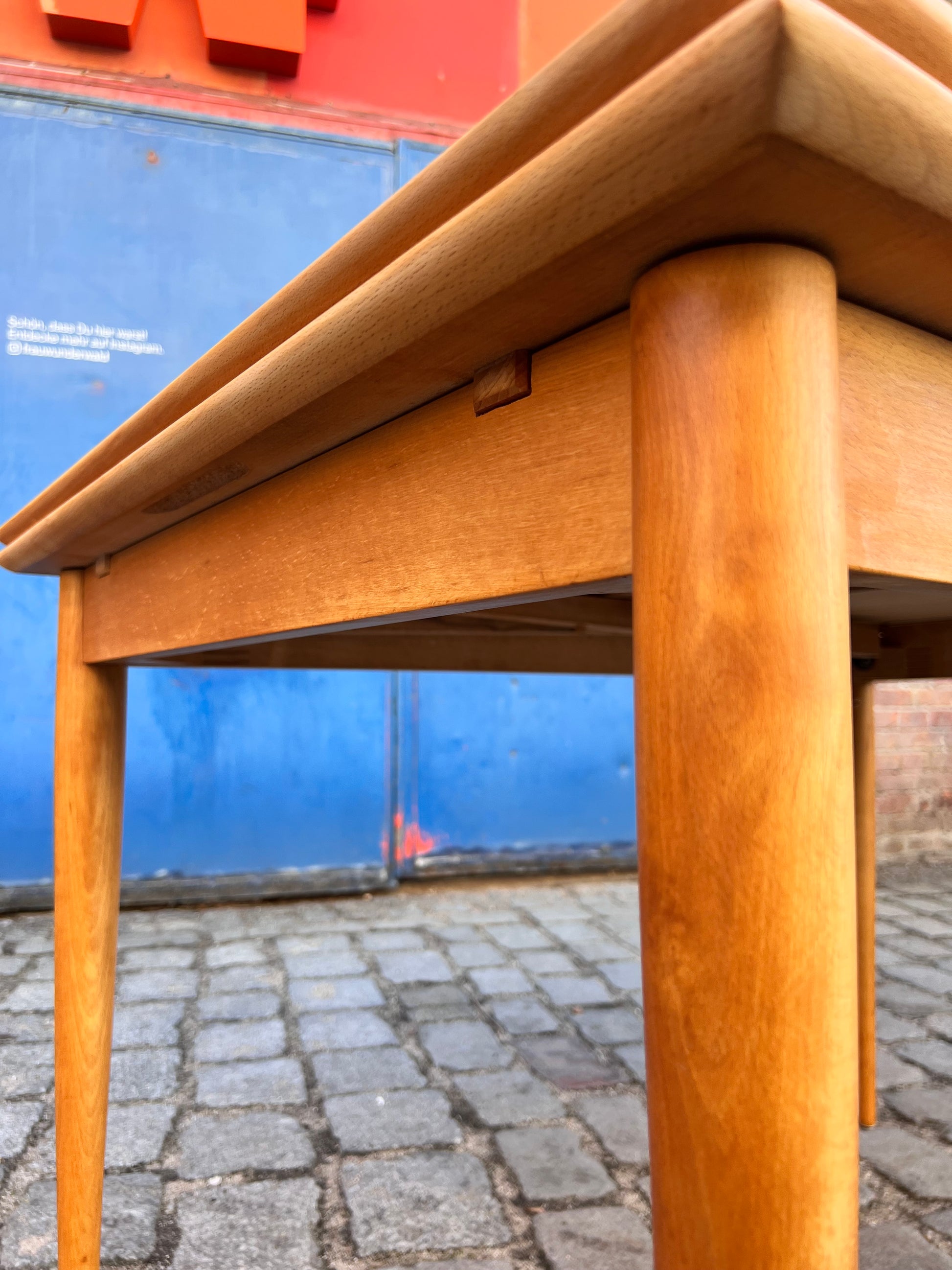 Ausziehbarer Esstisch Buche von Alma Tische