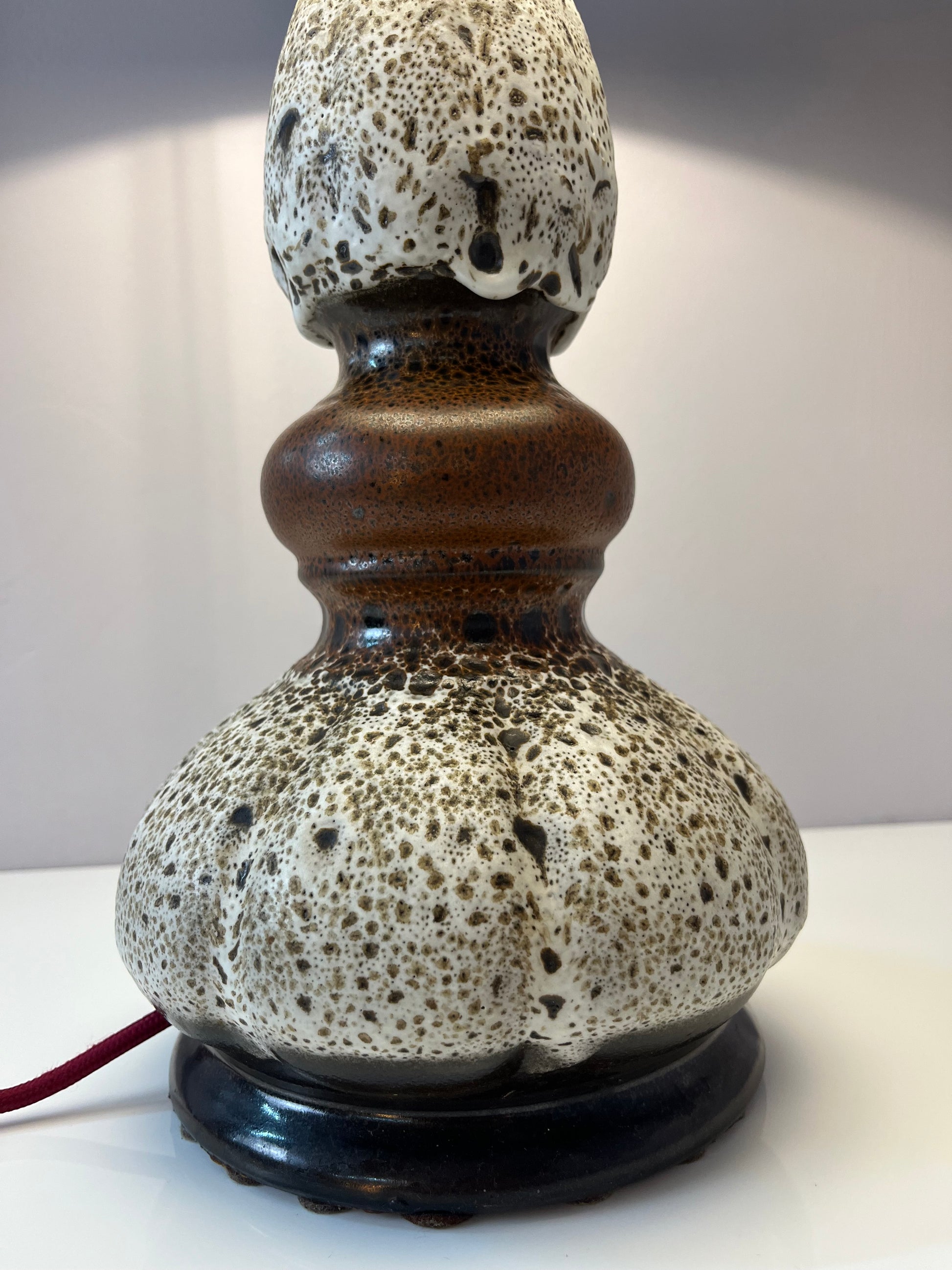 Tischlampe weiß braun Keramik von Hustadt Leuchten