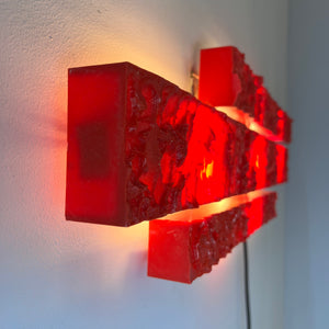 Wandlampe rot von Uwe Mersch