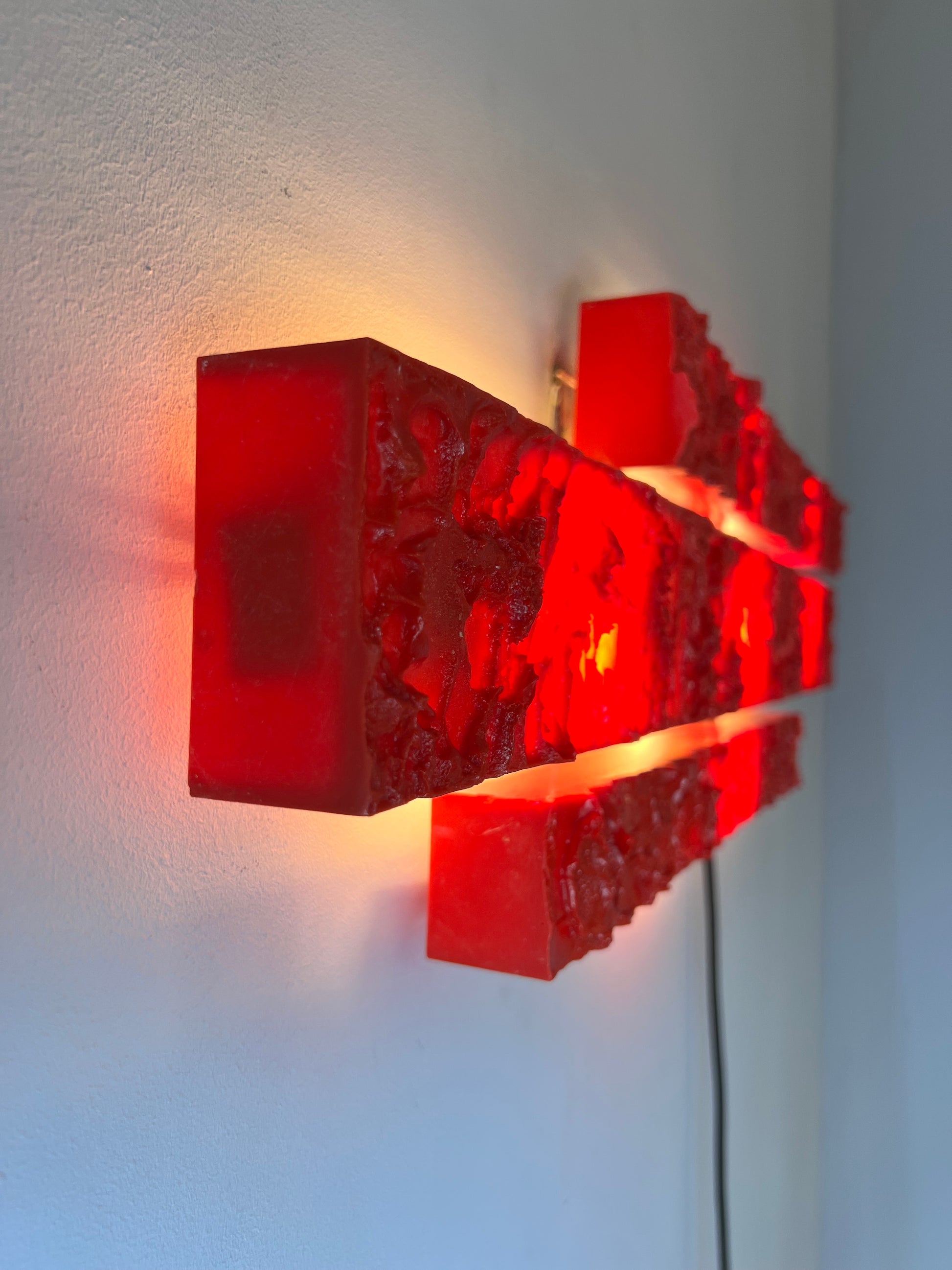 Wandlampe rot von Uwe Mersch