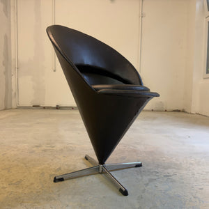 Cone Chair braunes Kunstleder von Verner Panton