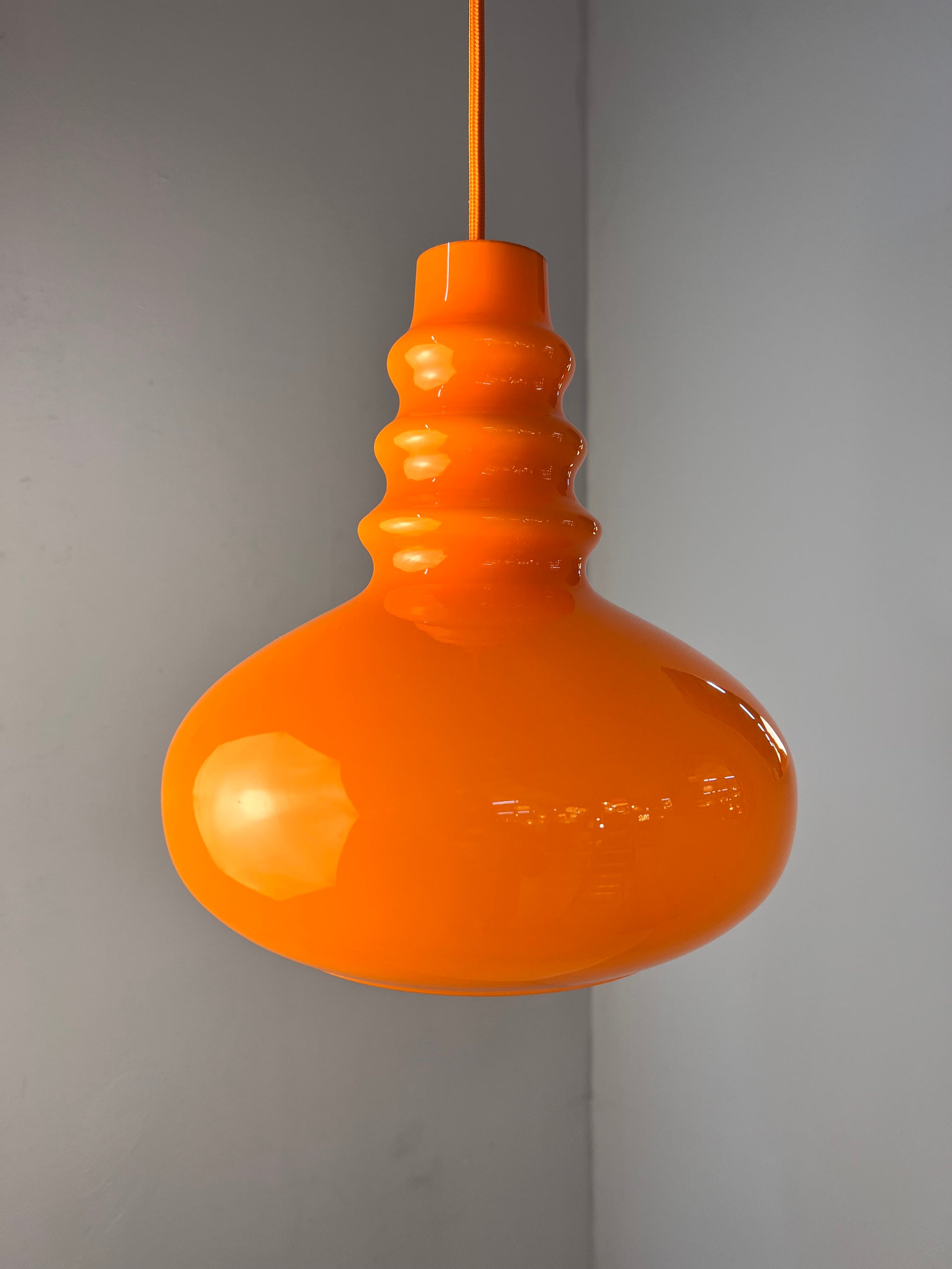 Hängelampe orange Glas von Peill & Putzler