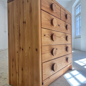 Kommode Massivholz helle Kiefer mit runden Griffen aus Dänemark