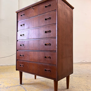 Kommode Teak mit Schloss aus Dänemark