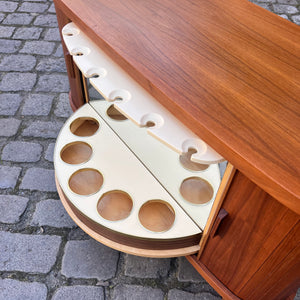 Eckbar Nussbaum mit drehbarem Regal
