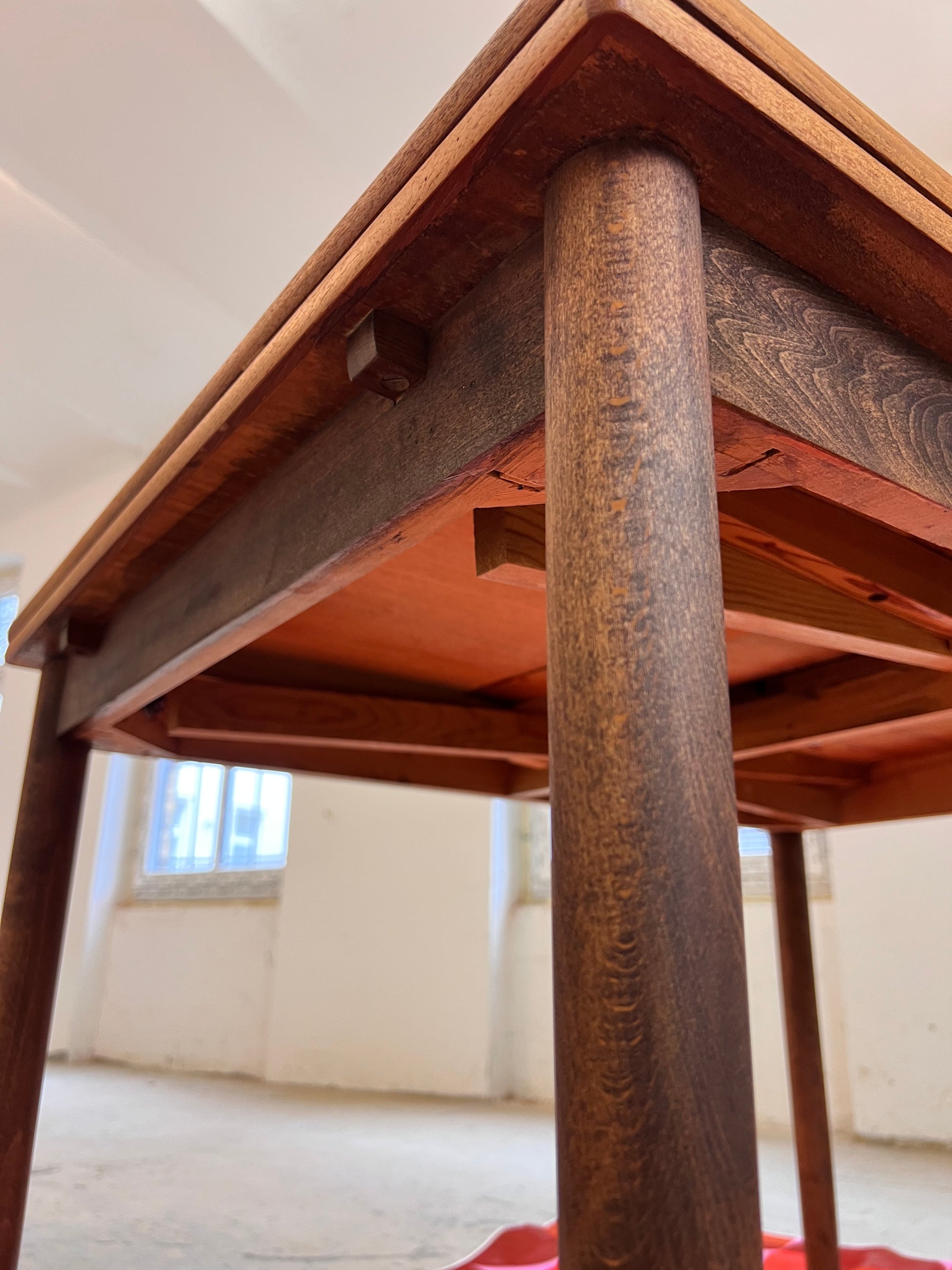 Kleiner ausziehbarer Esstisch Teak aus Dänemark
