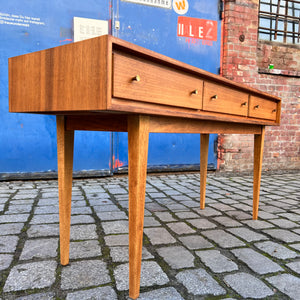 Konsolentisch Nussbaum von WK Möbel