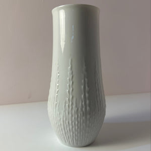 Vase weiß Porzellan von Hans Achtziger für Hutschenreuther