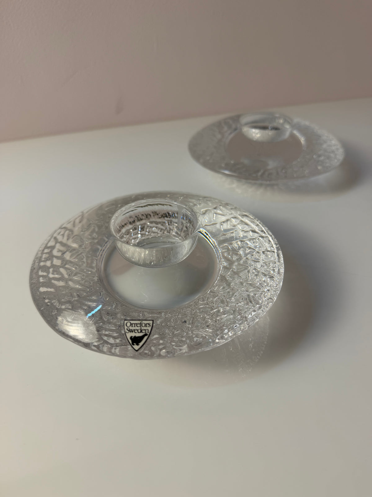 Set: 2x Diskus Kerzenhalter Kristallglas von Lars Hellsten für Orrefors