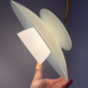 Lamellenlampe Milchglas aus Dänemark