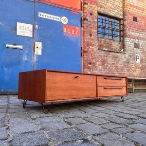 Lowboard Teak auf Hairpinlegs von rt Möbel