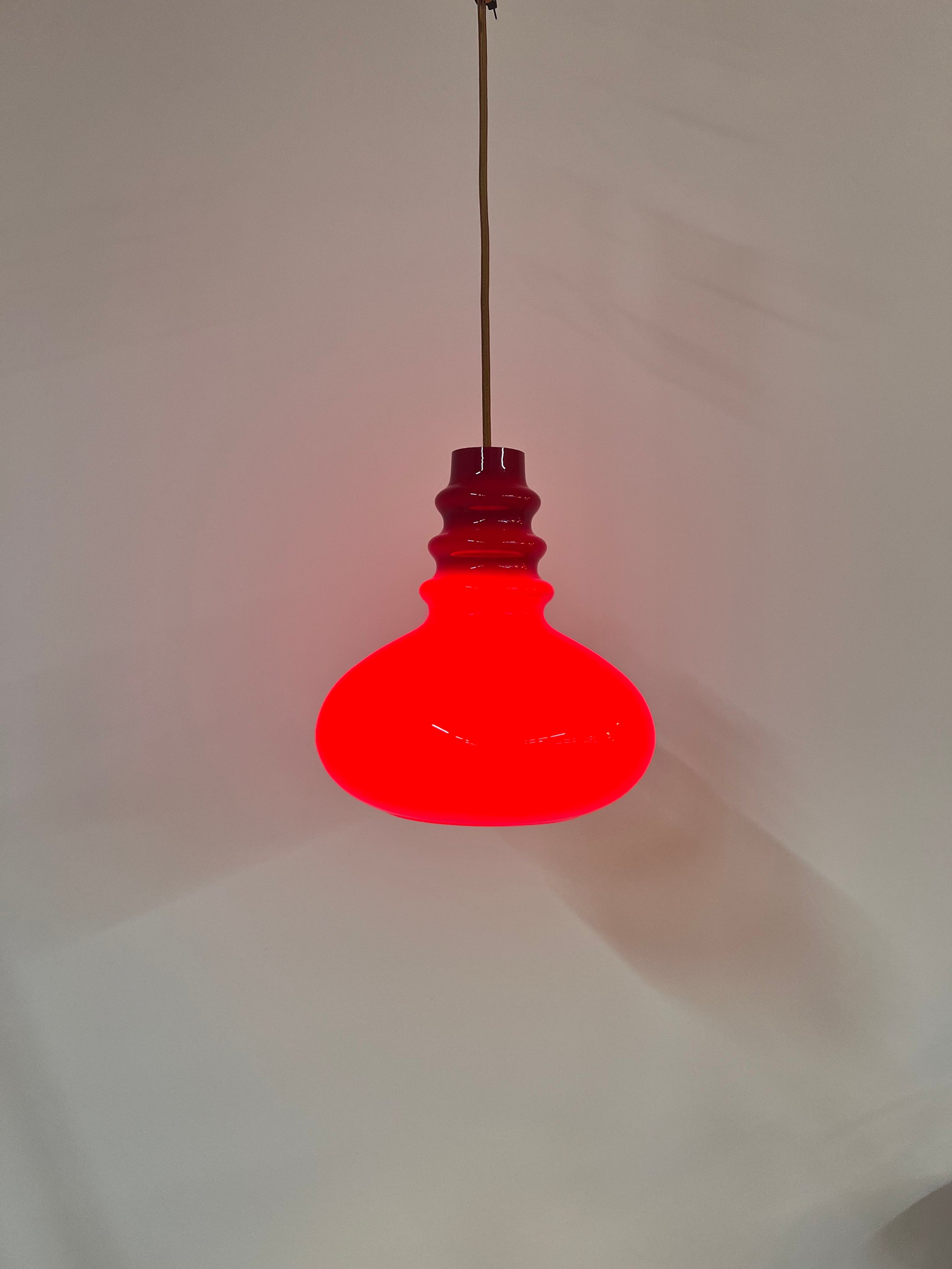 Hängelampe rot Glas von Peill & Putzler