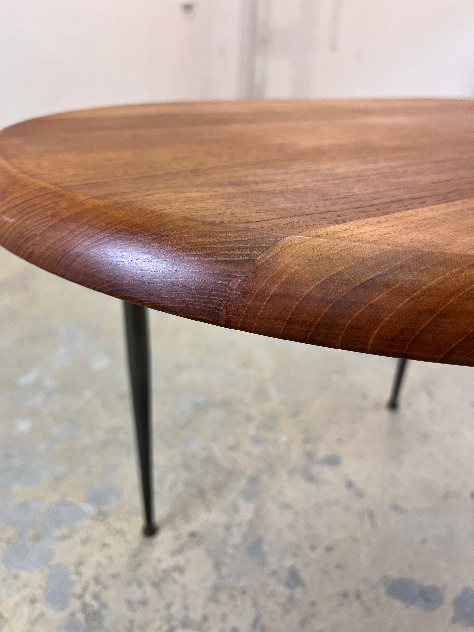 Esstisch Teak mit Metallbeinen von Niels Bach