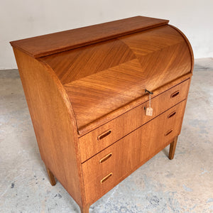 Sekretär Teak halbrund mit Schloss aus Dänemark