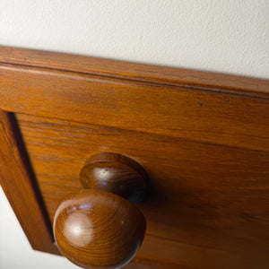 Wandgarderobe No. 369 Teak von Aksel Kjersgaard