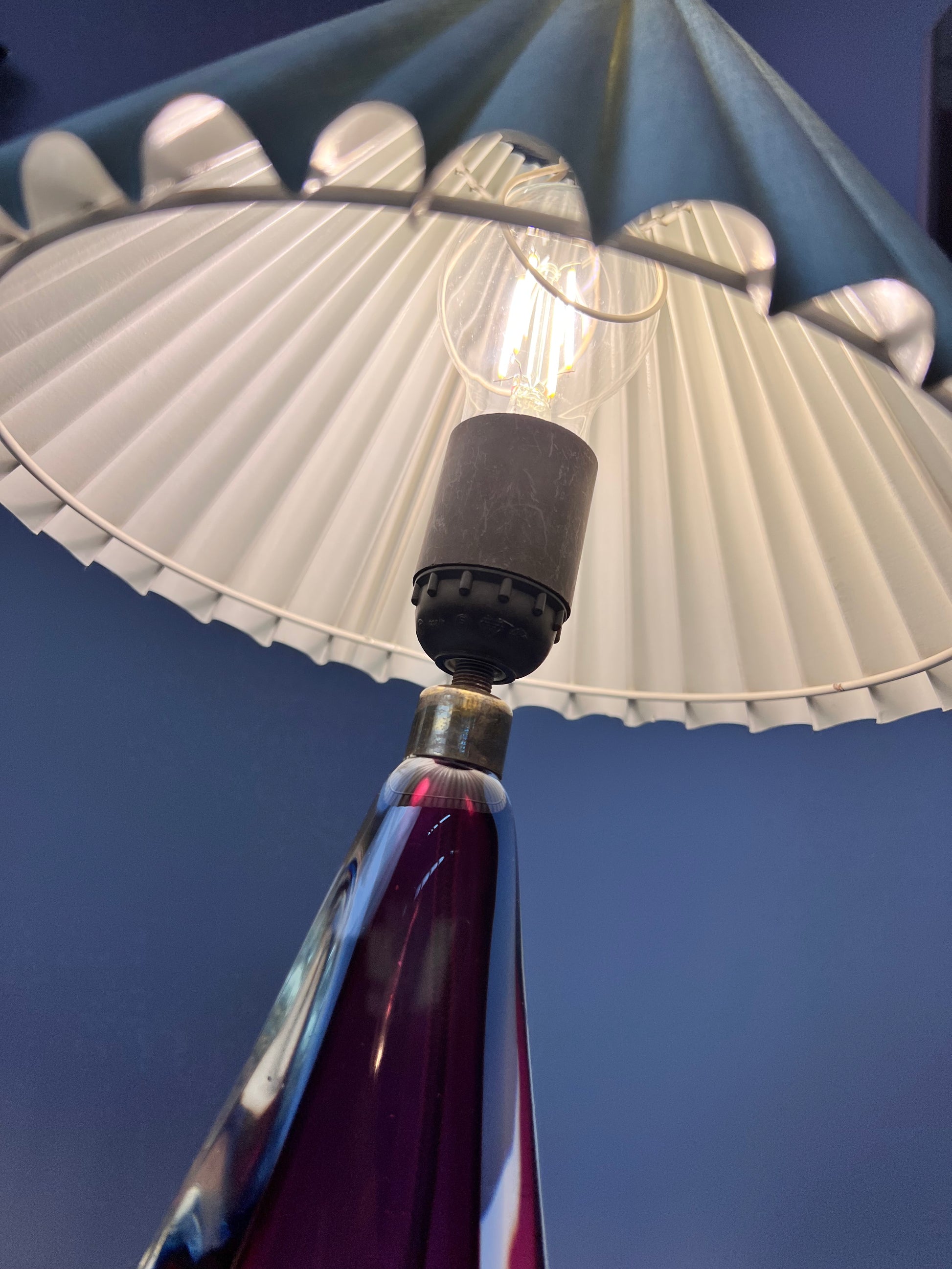 Tischlampe lila blau Muranoglas