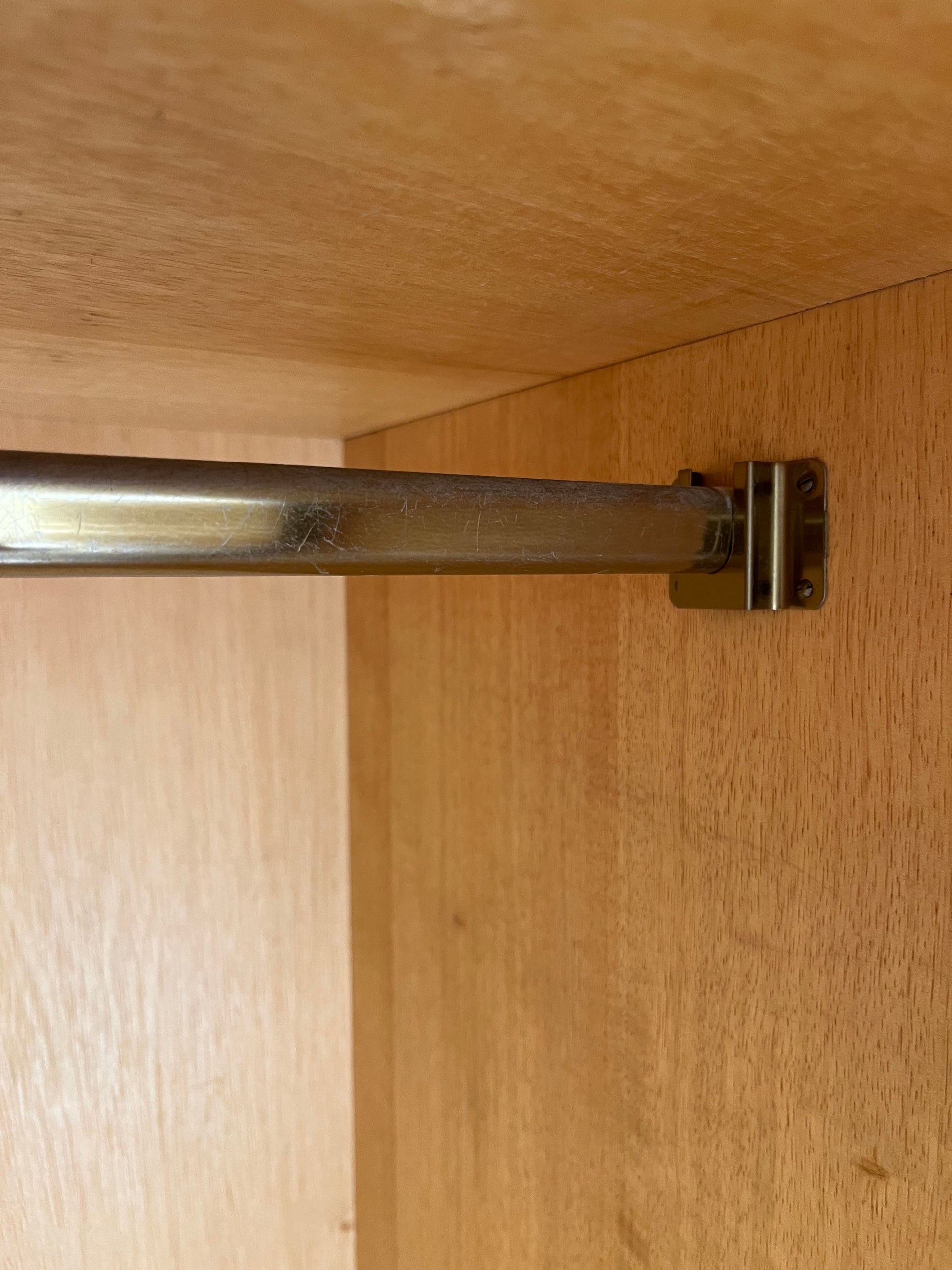 Großer Kleiderschrank Teak von rt Möbel