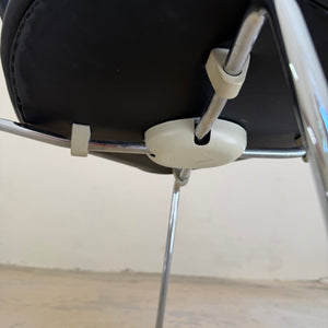 Polsterstuhl Serie 7 schwarz Echtleder von Arne Jacobsen für Fritz Hansen