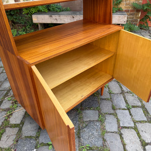 Aufsatzschrank mit Vitrine von VEB Möbelindustrie Halle